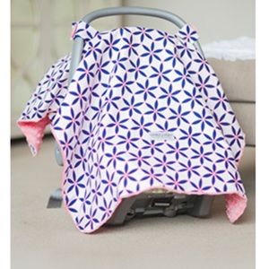 Kendra car seat canopy.
